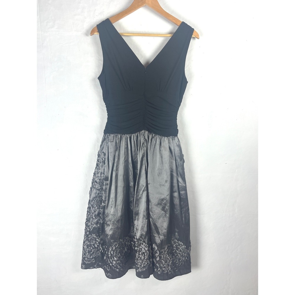 Jessica Howard Black Gray Floral  V-Neck Fit Flare Cocktail Dress 2 - Picture 3 of 10